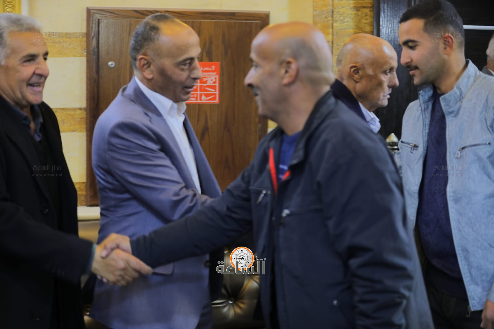 Madar Al-Saa Images 0.35313592612213696