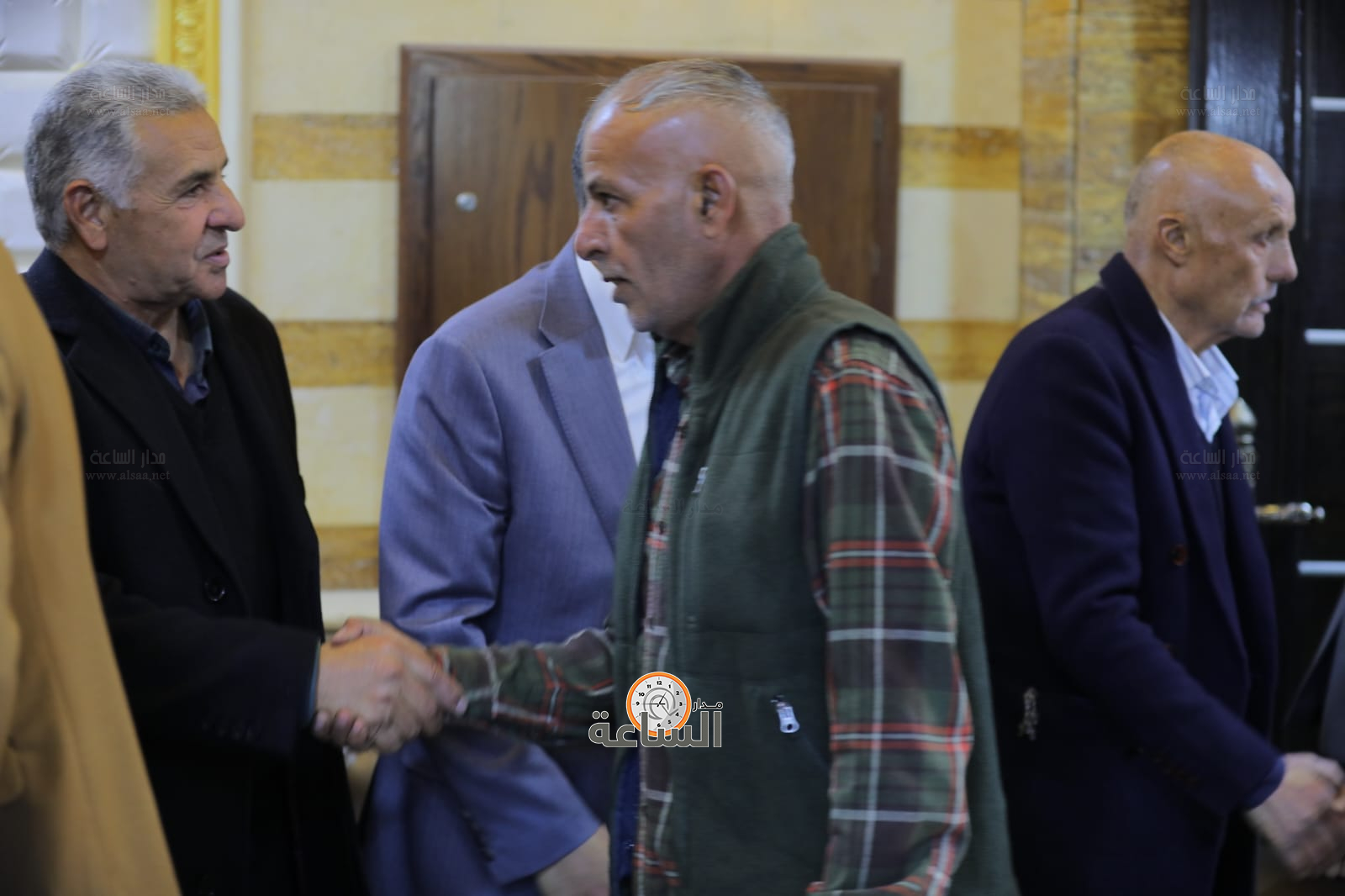 Madar Al-Saa Images 0.407838210247784