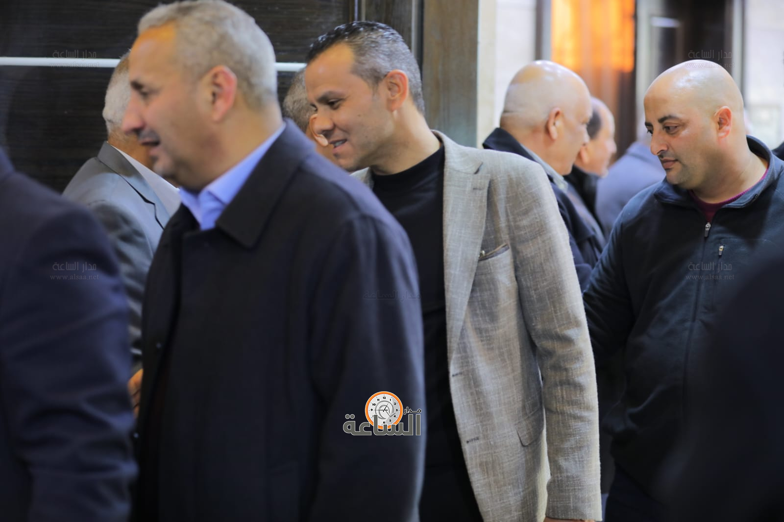 Madar Al-Saa Images 0.549973533876859