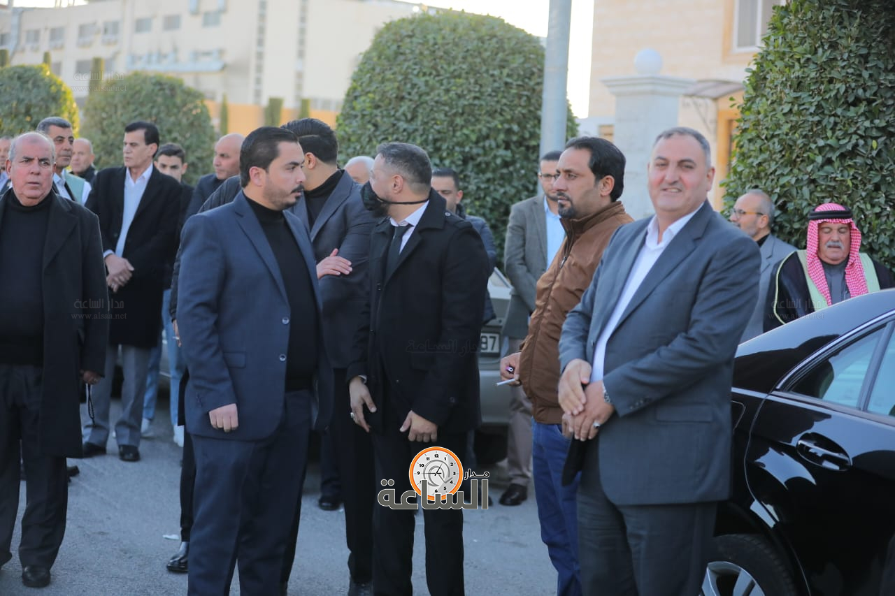 Madar Al-Saa Images 0.32785246355816877