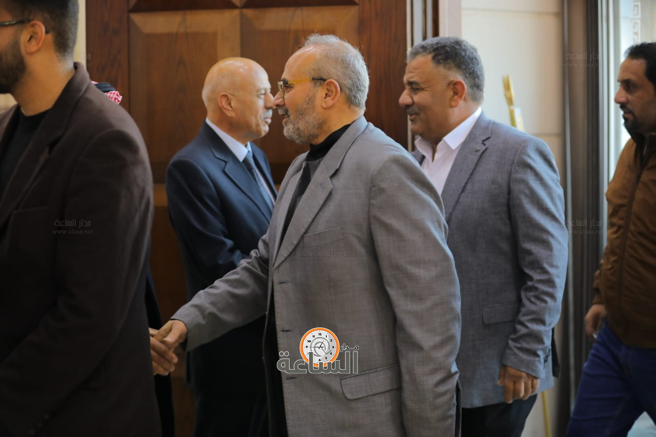 Madar Al-Saa Images 0.3854336858238736