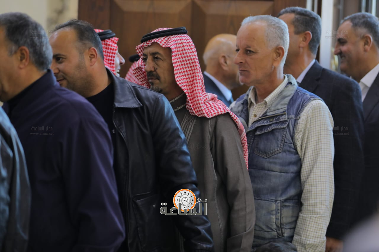 Madar Al-Saa Images 0.3721497267041569