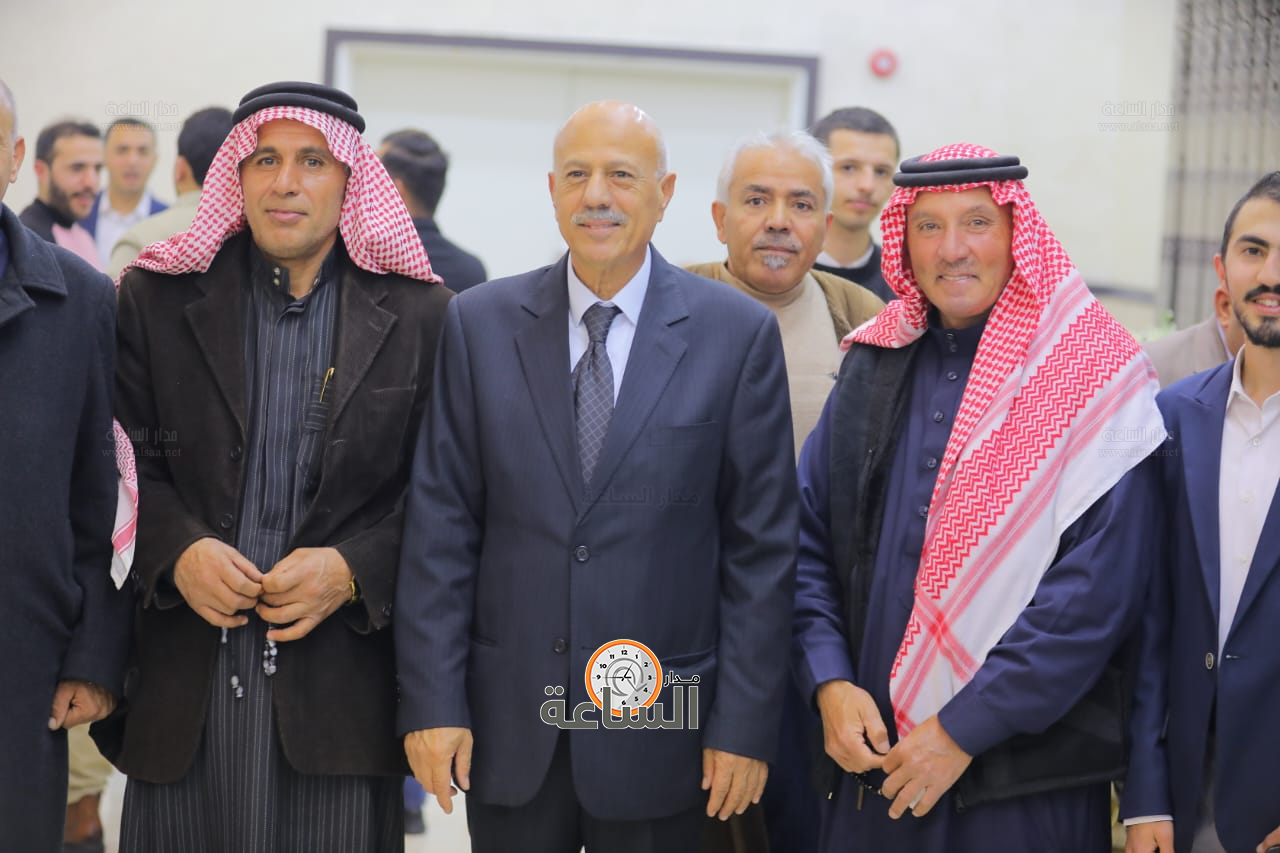 Madar Al-Saa Images 0.40820435769719965