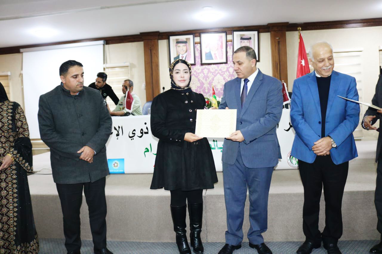 Madar Al-Saa Images 0.25753055383049683