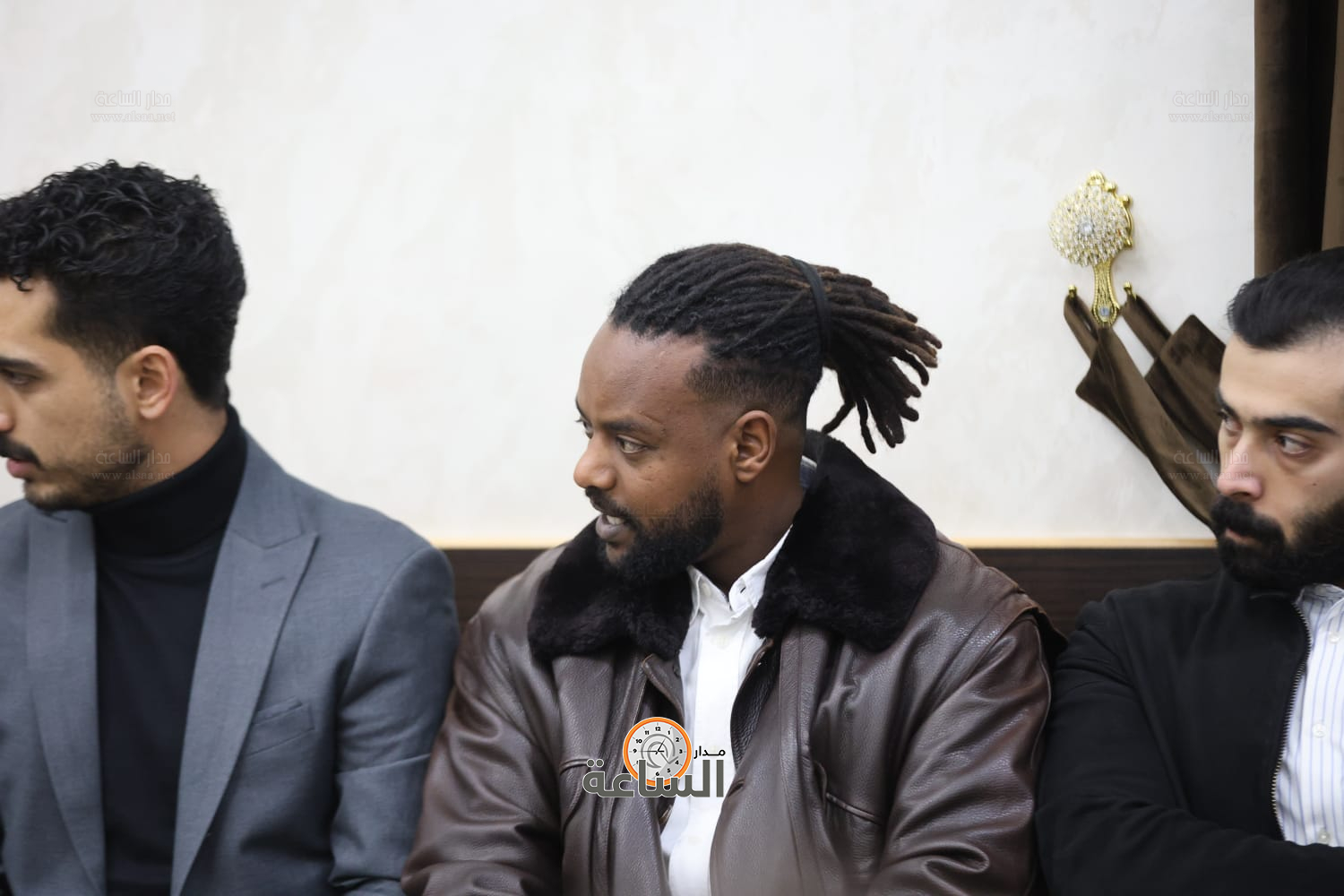 Madar Al-Saa Images 0.2567157920735479