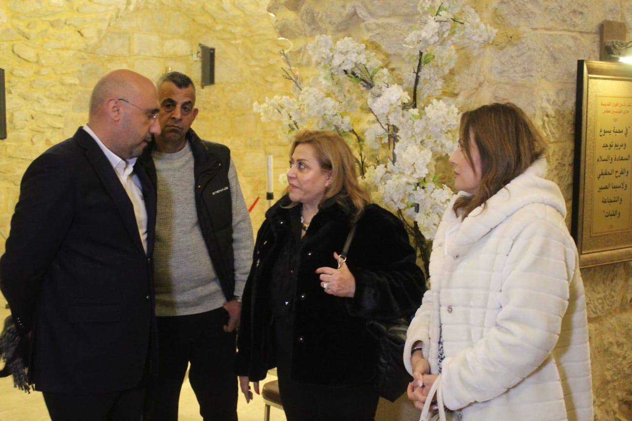 Madar Al-Saa Images 0.7638854799316528