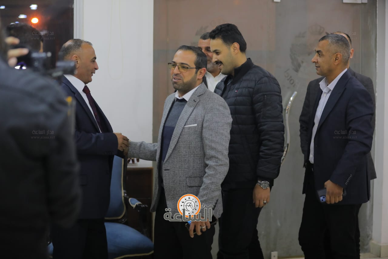 Madar Al-Saa Images 0.019115912686406666