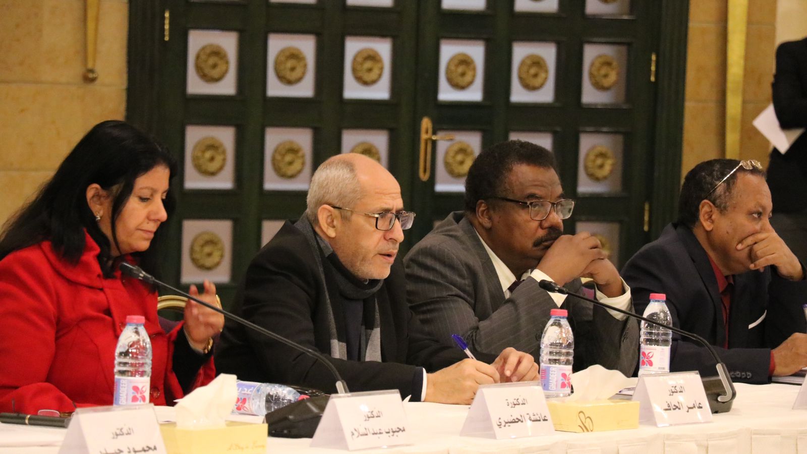 Madar Al-Saa Images 0.48150480264457474