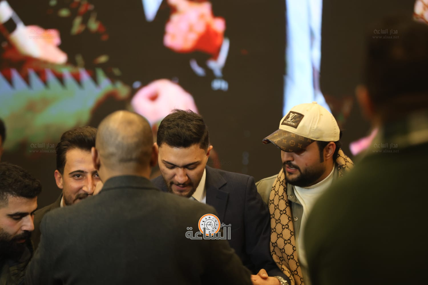 Madar Al-Saa Images 0.3720210113625708