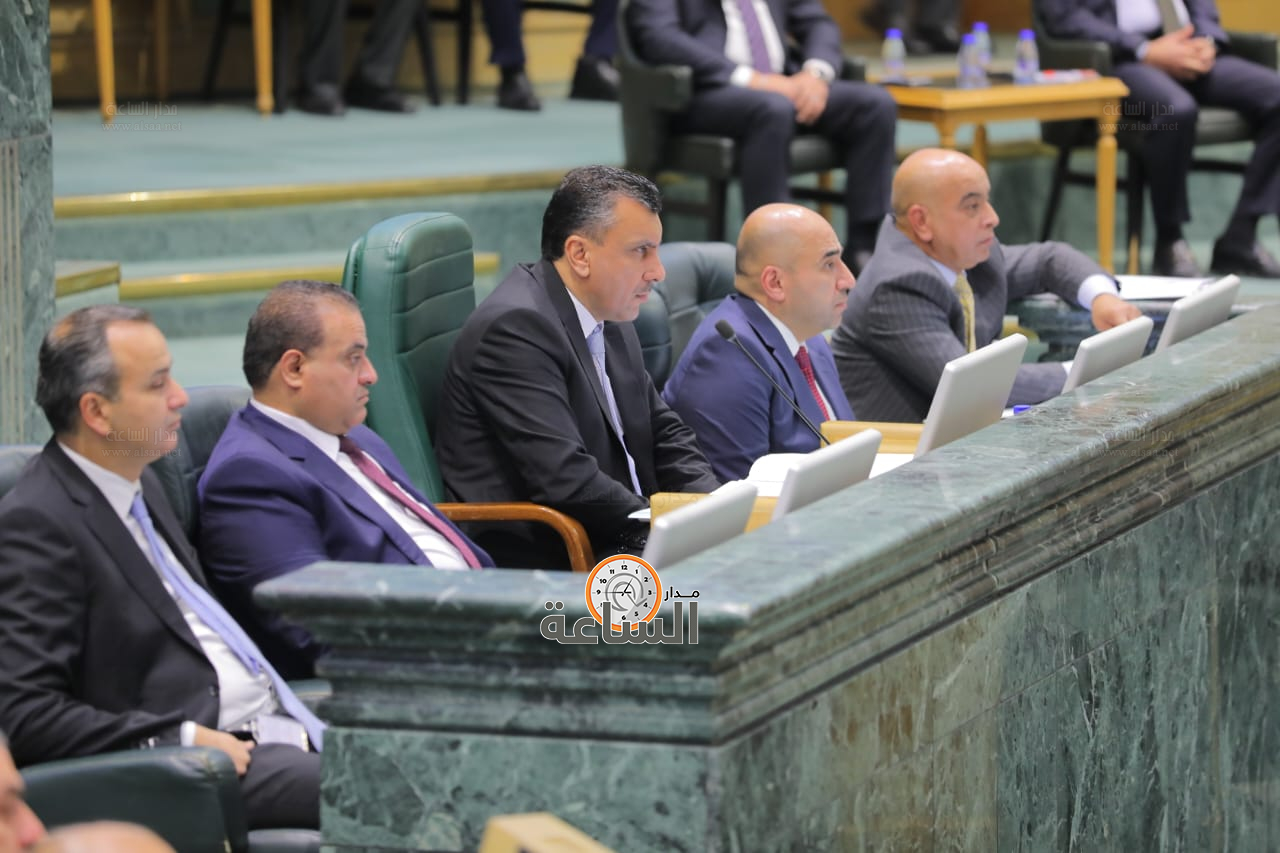 Madar Al-Saa Images 0.7599657553506405