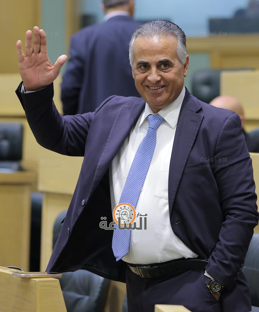 Madar Al-Saa Images 0.5361613274318662