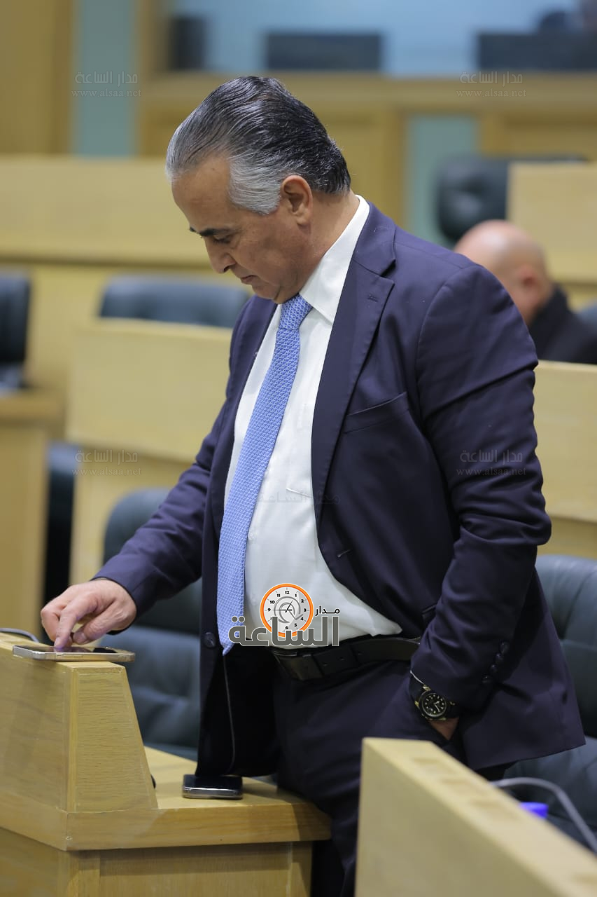 Madar Al-Saa Images 0.8181219706905452