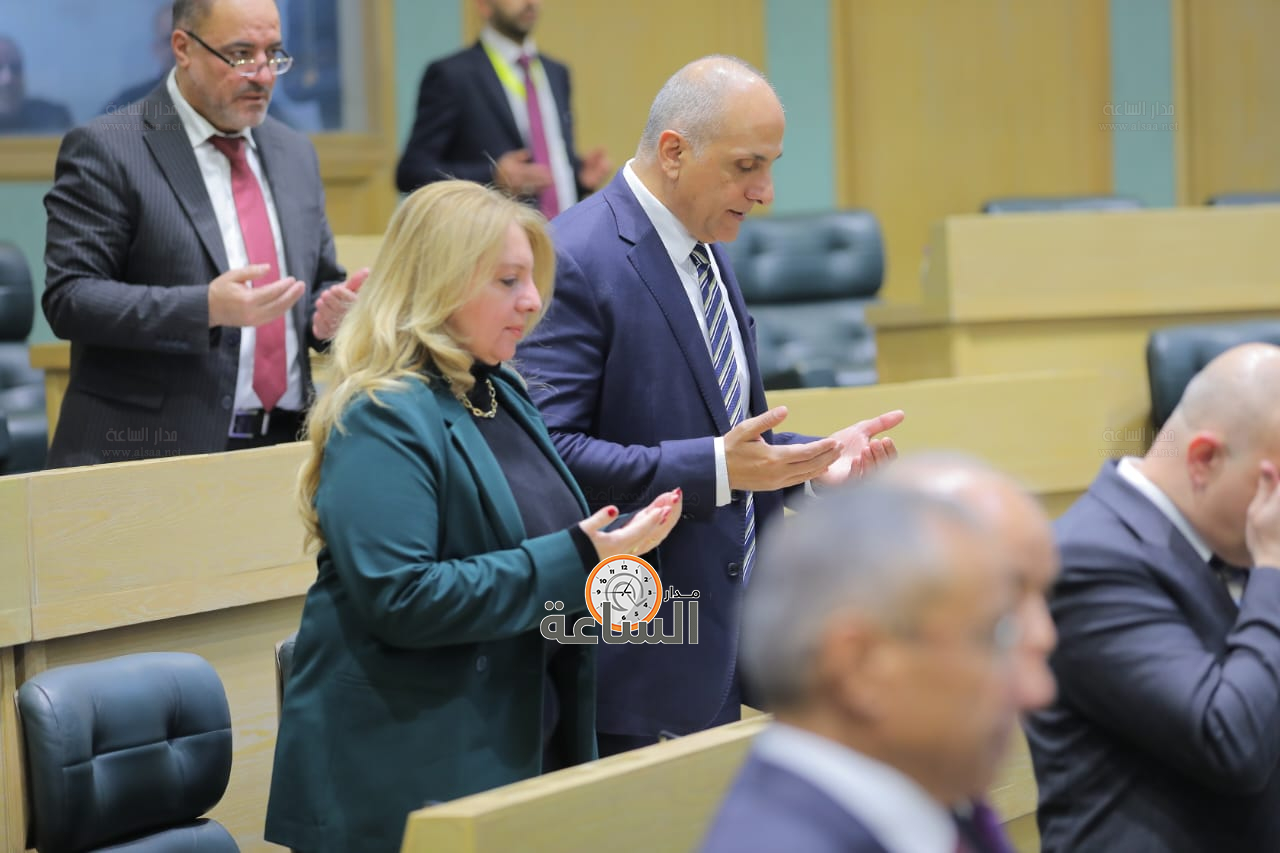 Madar Al-Saa Images 0.43275471760486317