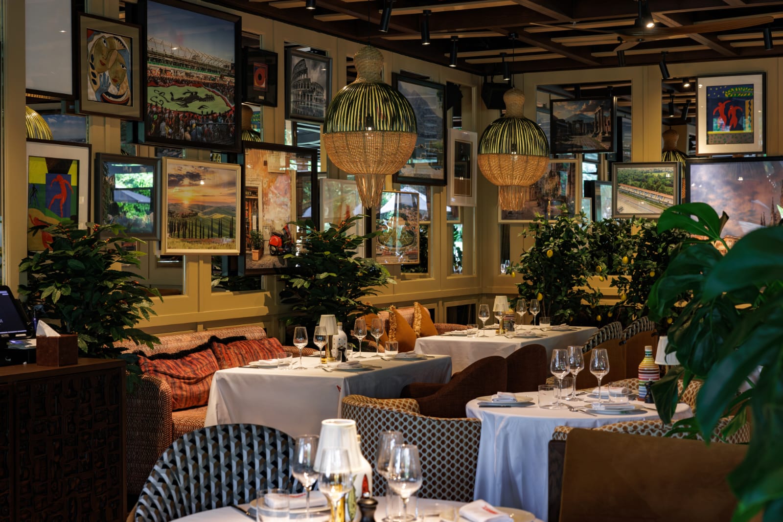 Madar Al-Saa Images 0.9426595788549963