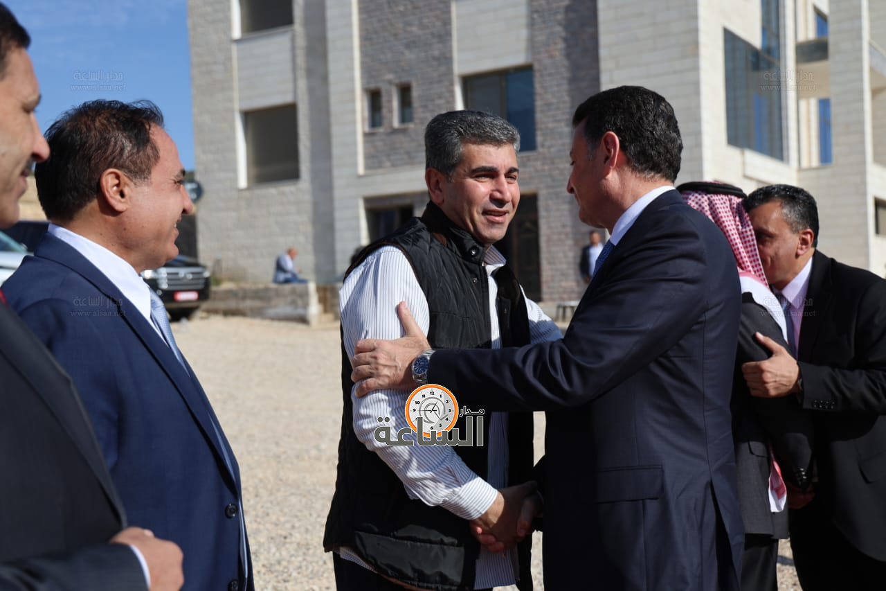 Madar Al-Saa Images 0.6431044176703413