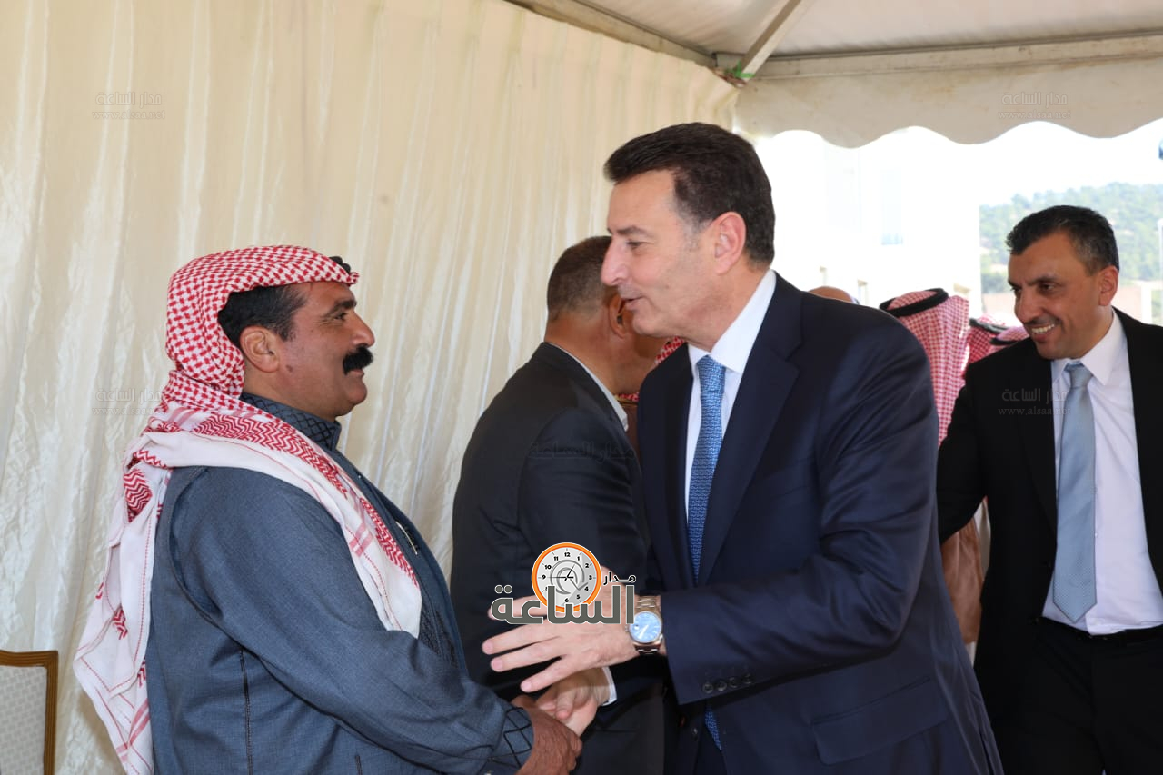 Madar Al-Saa Images 0.25682439377512933