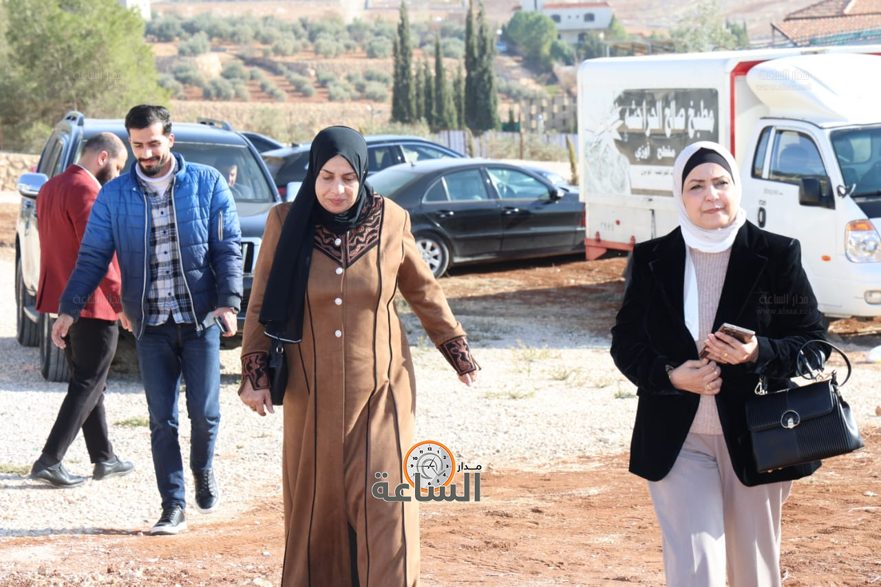 Madar Al-Saa Images 0.8130435792971218