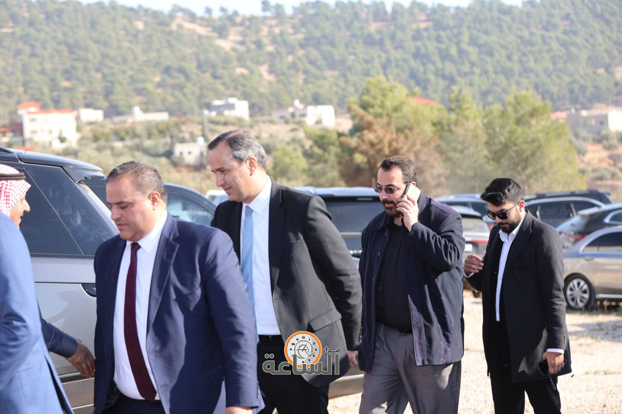 Madar Al-Saa Images 0.5928684714016494