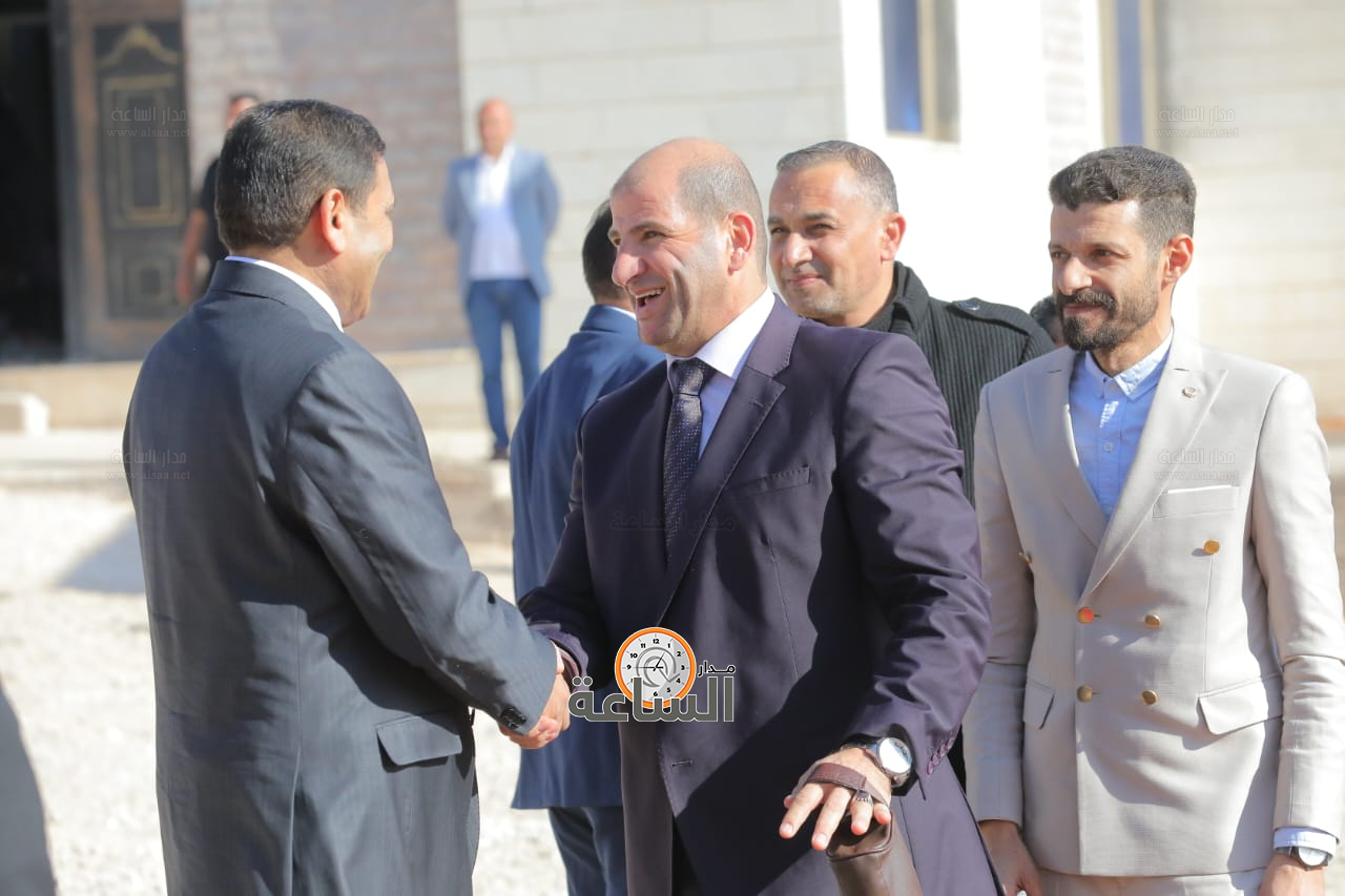 Madar Al-Saa Images 0.253096336010175