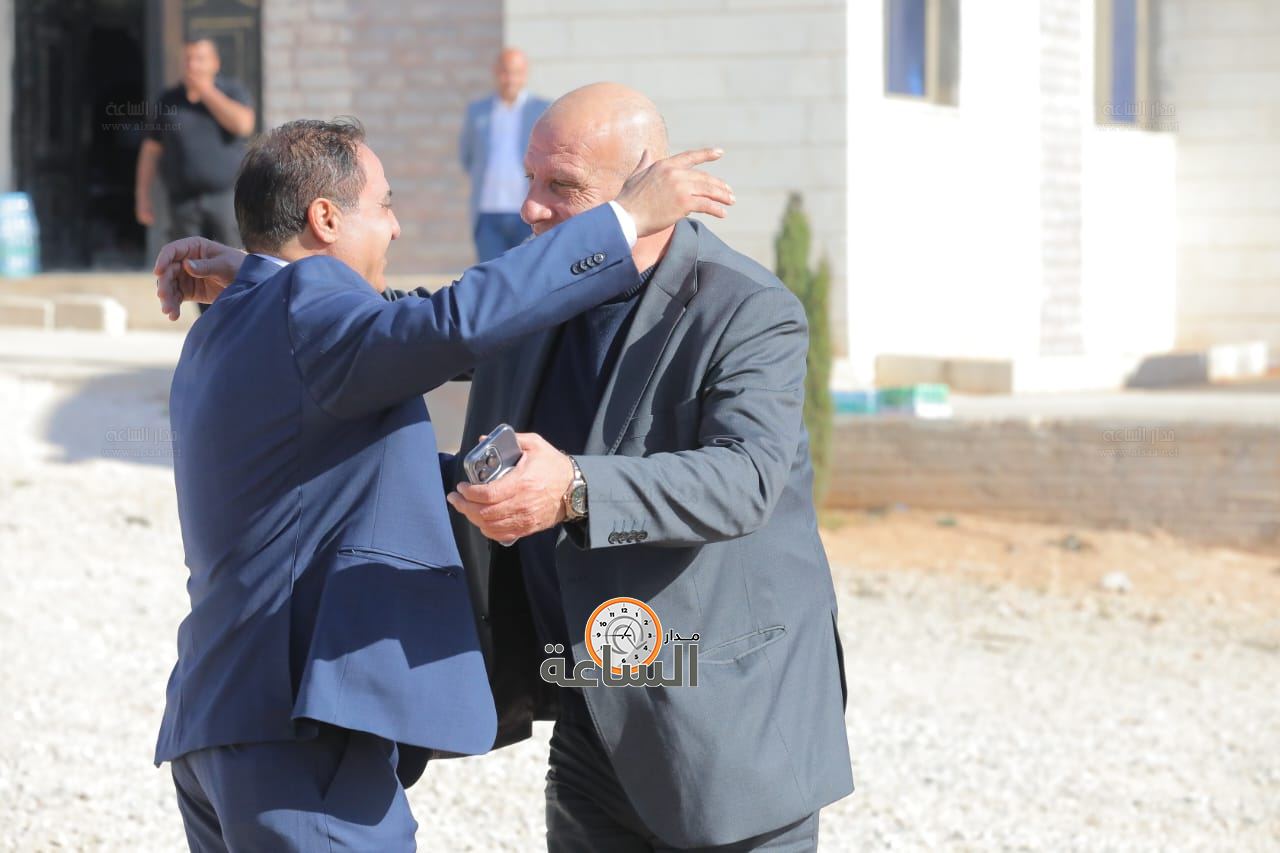 Madar Al-Saa Images 0.49189145854795524