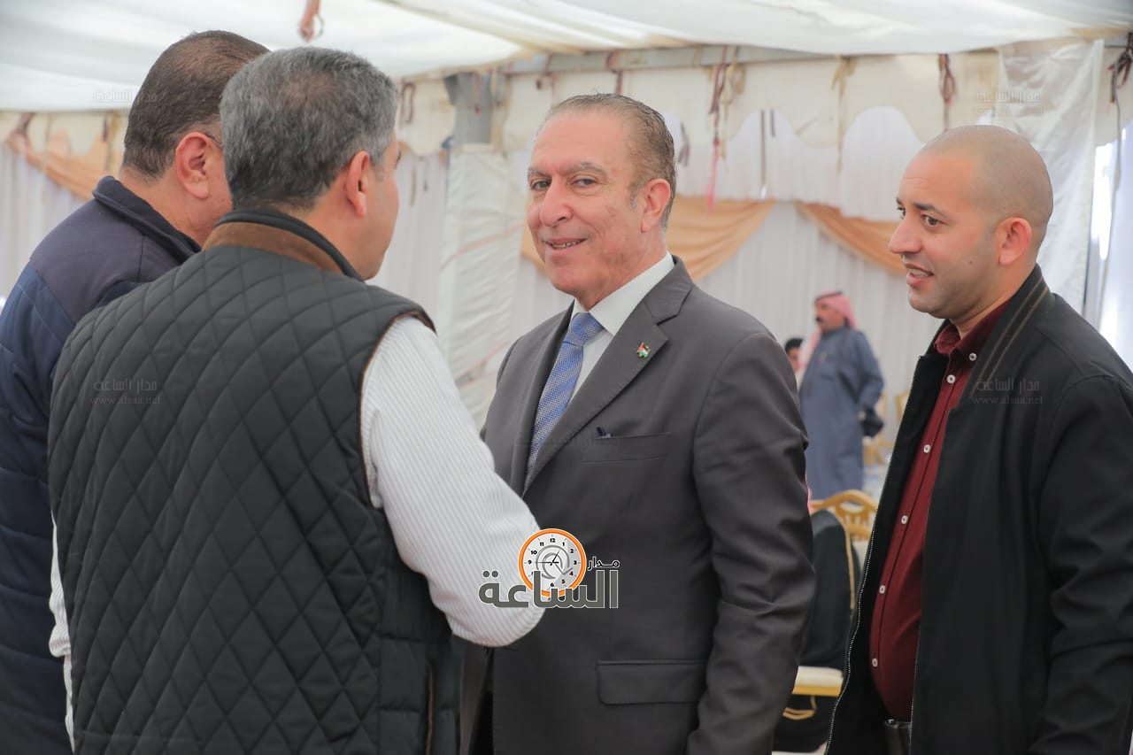 Madar Al-Saa Images 0.572656063558473