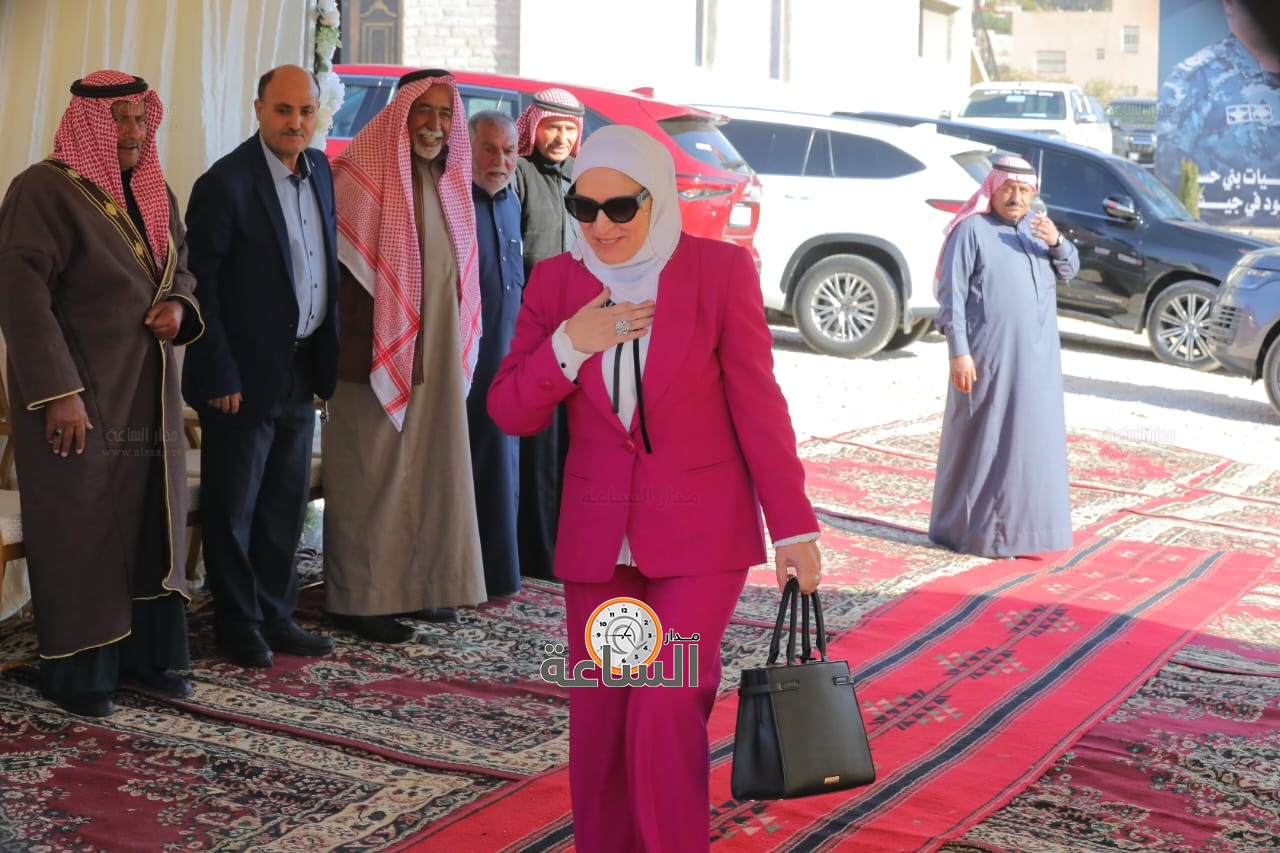 Madar Al-Saa Images 0.40866693799765463