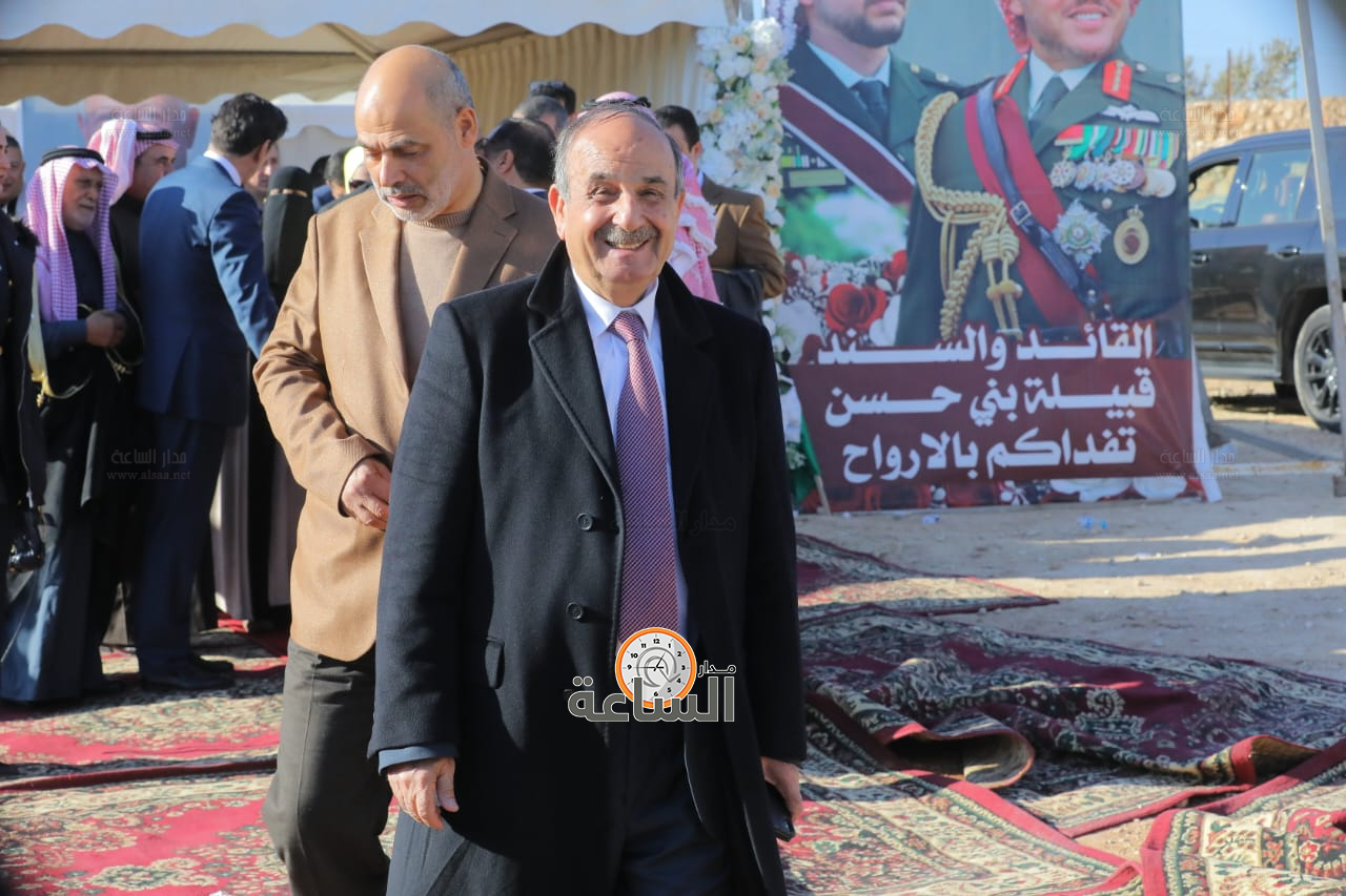 Madar Al-Saa Images 0.8186387549556677