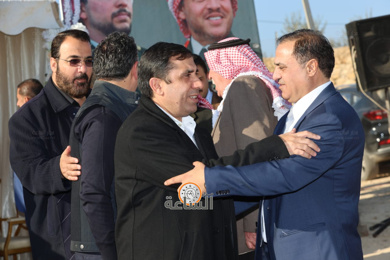 Madar Al-Saa Images 0.9109738409079815