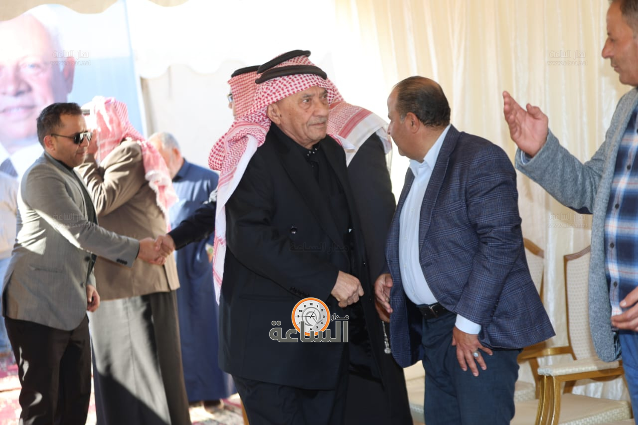 Madar Al-Saa Images 0.8092130408385021