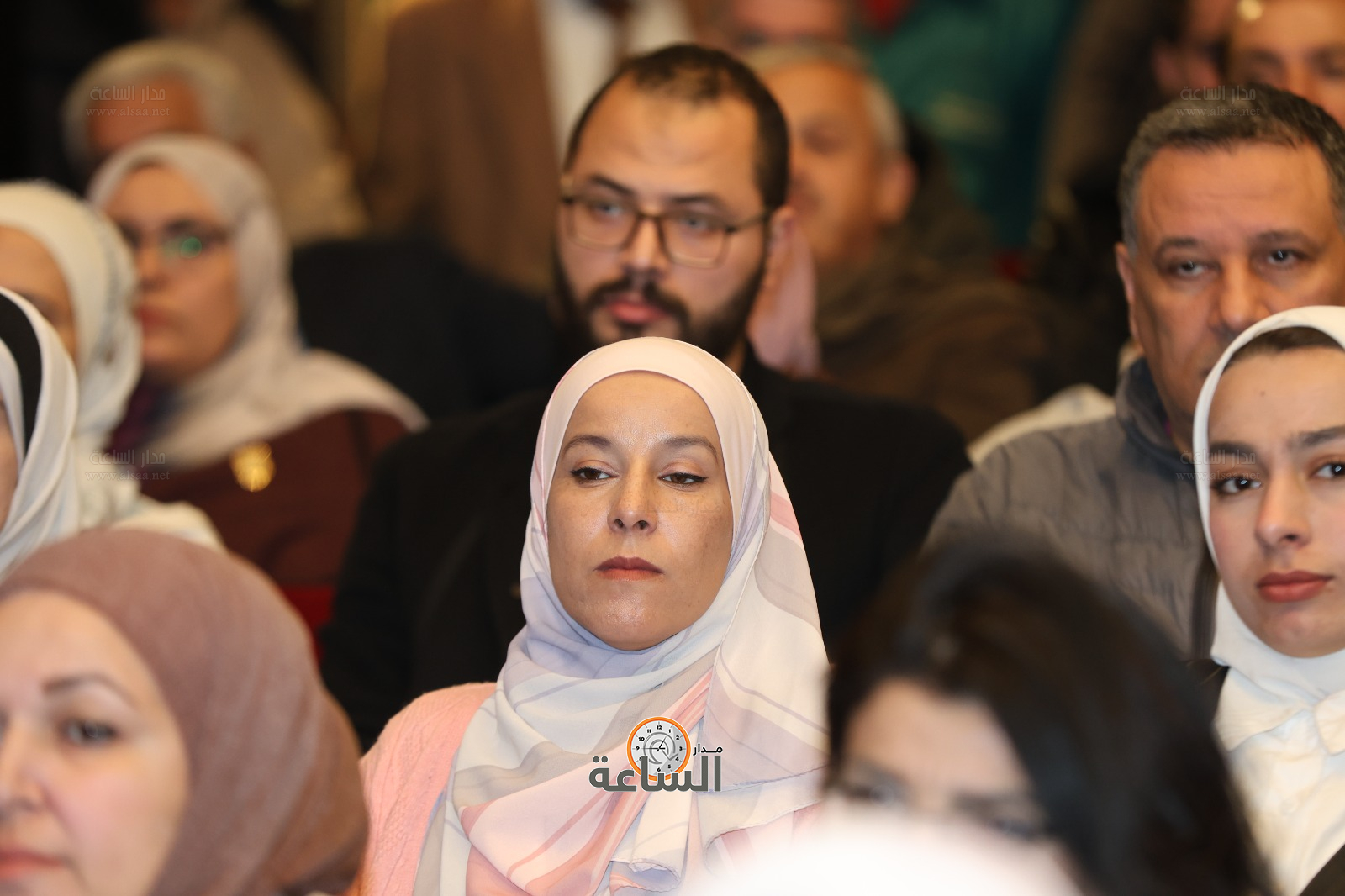 Madar Al-Saa Images 0.939544411422653