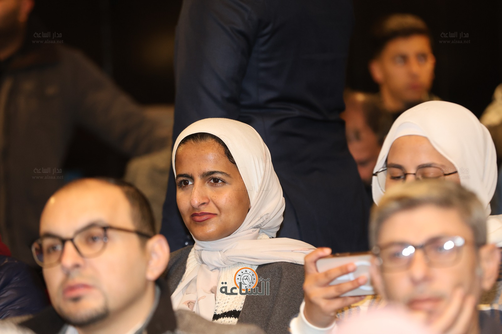 Madar Al-Saa Images 0.6289013472982565