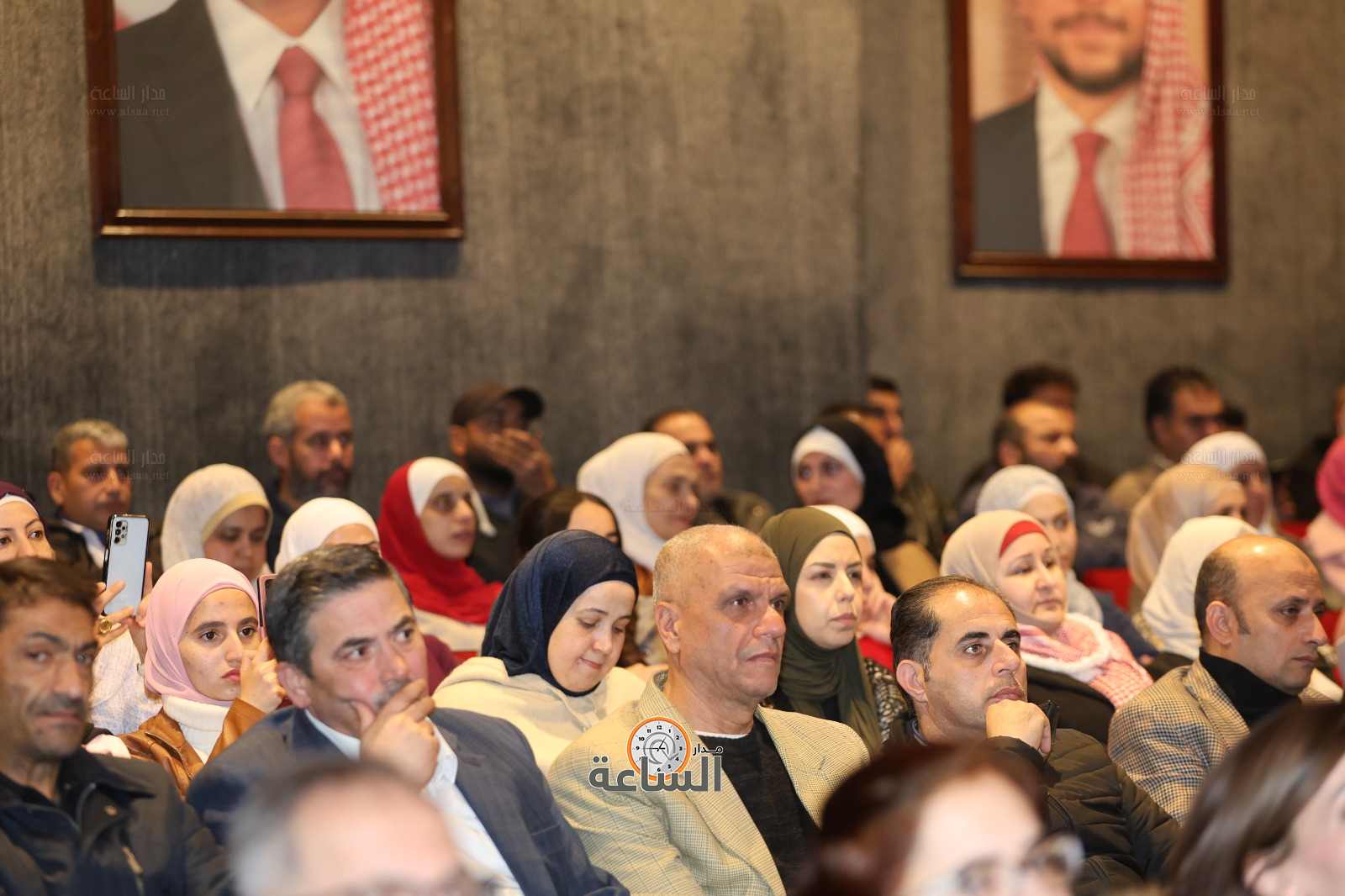 Madar Al-Saa Images 0.2357408831358372