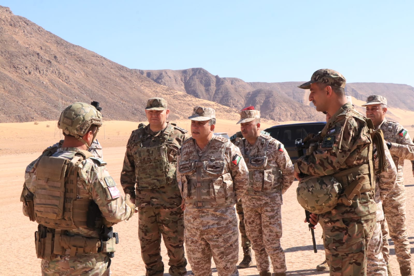 Madar Al-Saa Images 0.13951139389094425