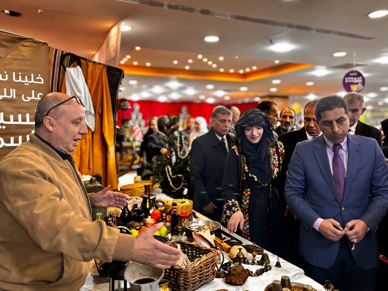 Madar Al-Saa Images 0.44098650356543234