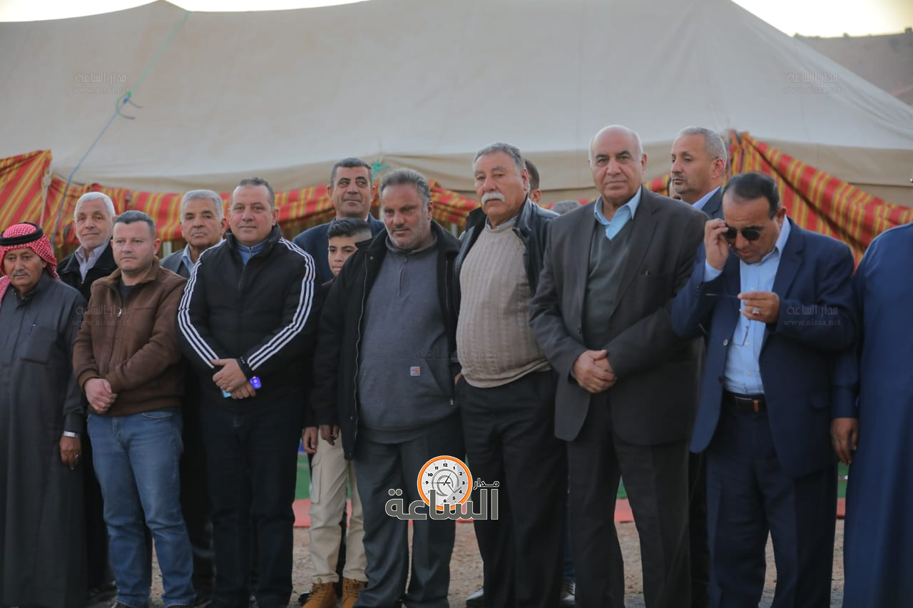 Madar Al-Saa Images 0.17490399343278074