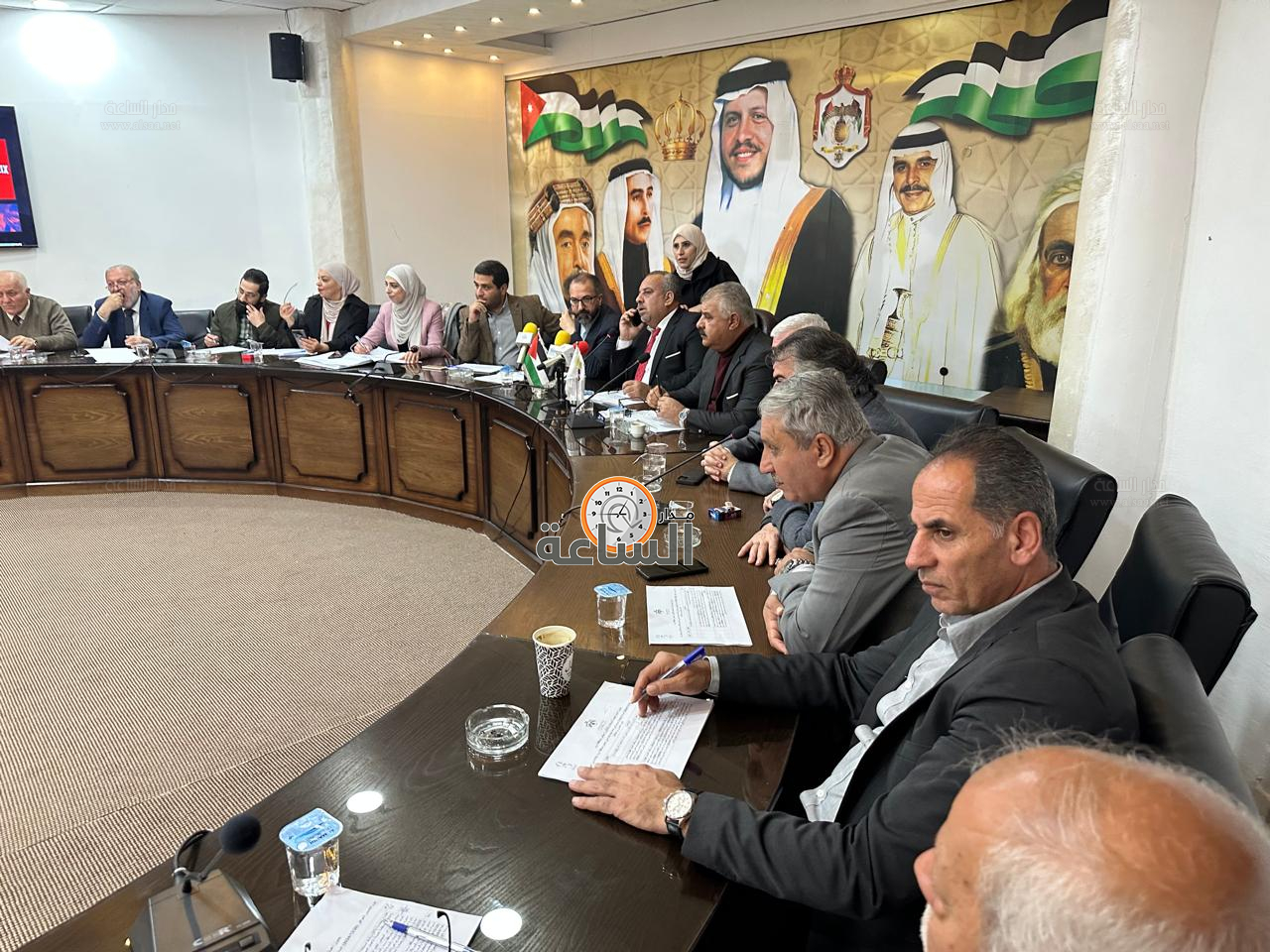 Madar Al-Saa Images 0.9239958583640029