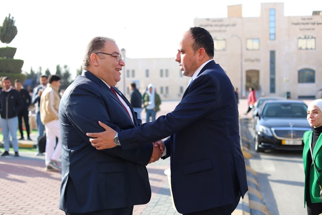 Madar Al-Saa Images 0.14080996993983108