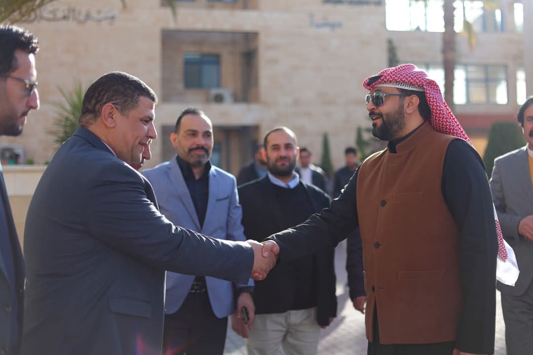 Madar Al-Saa Images 0.02425292062291562