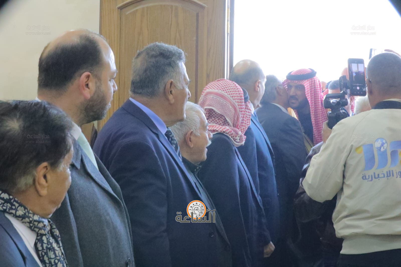 Madar Al-Saa Images 0.37706520219886763