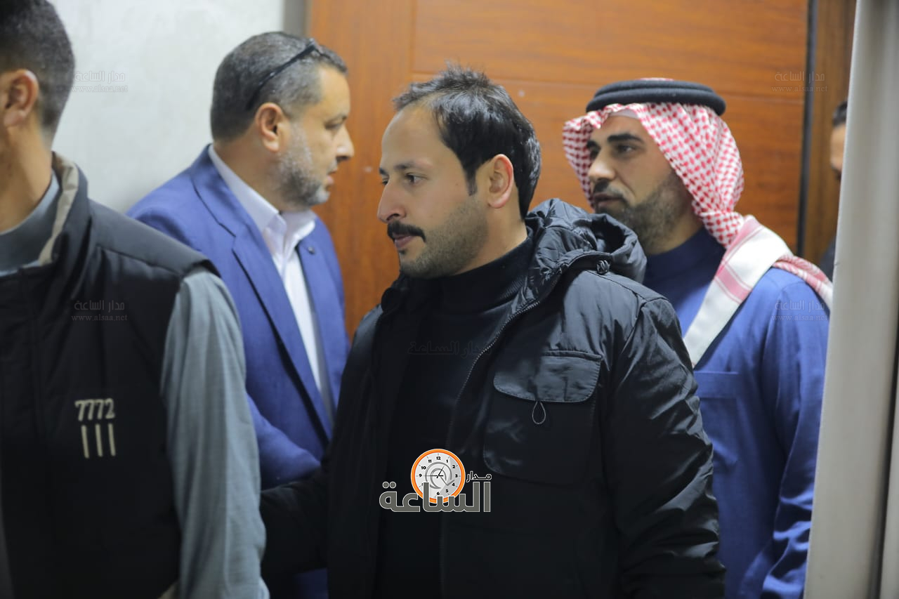 Madar Al-Saa Images 0.3873563785041867