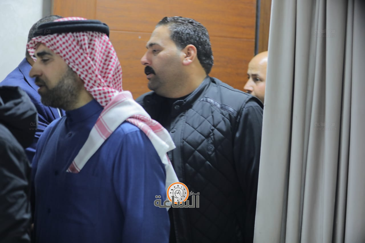 Madar Al-Saa Images 0.4997894654983521