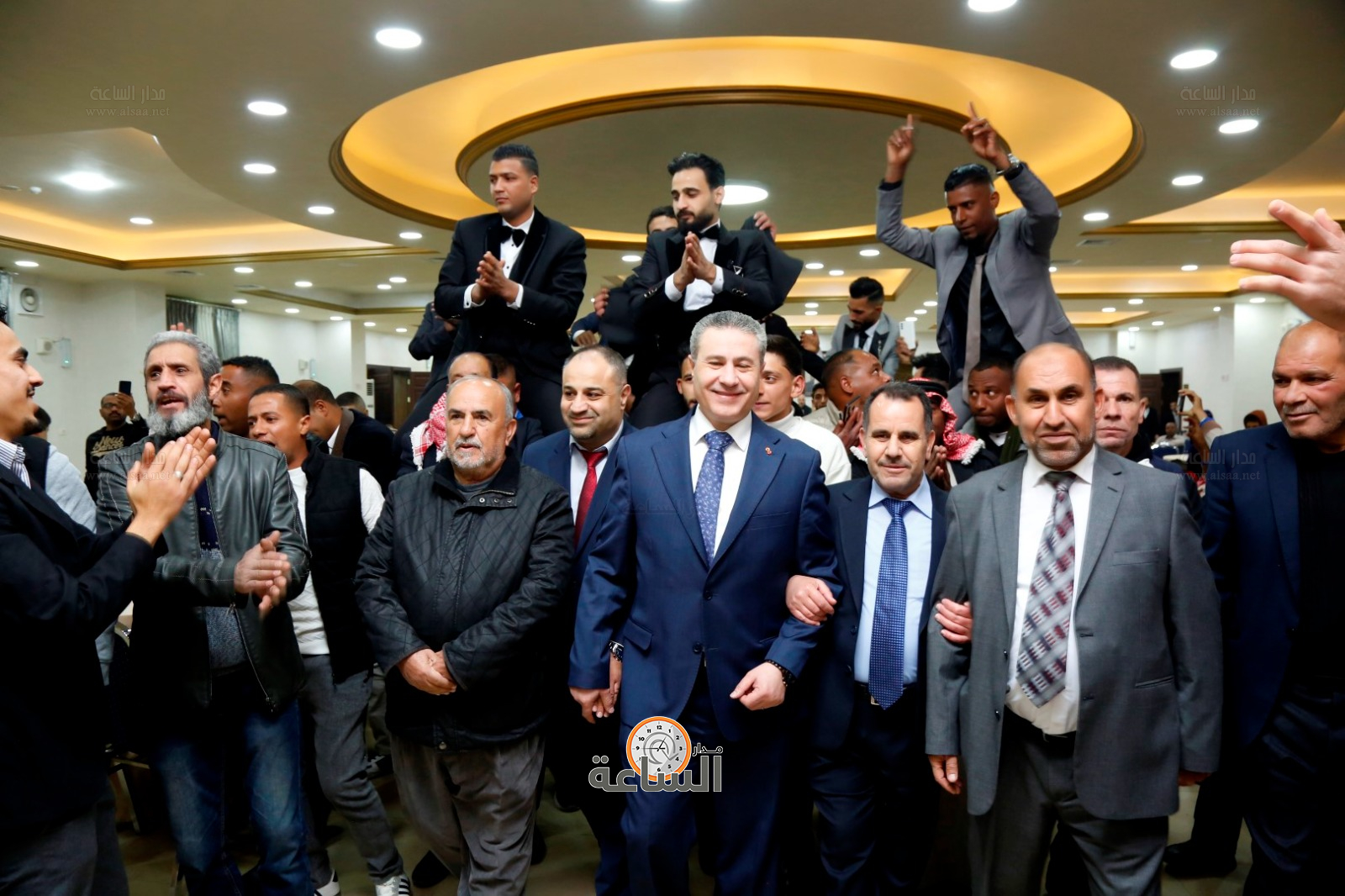 Madar Al-Saa Images 0.043493386656977995