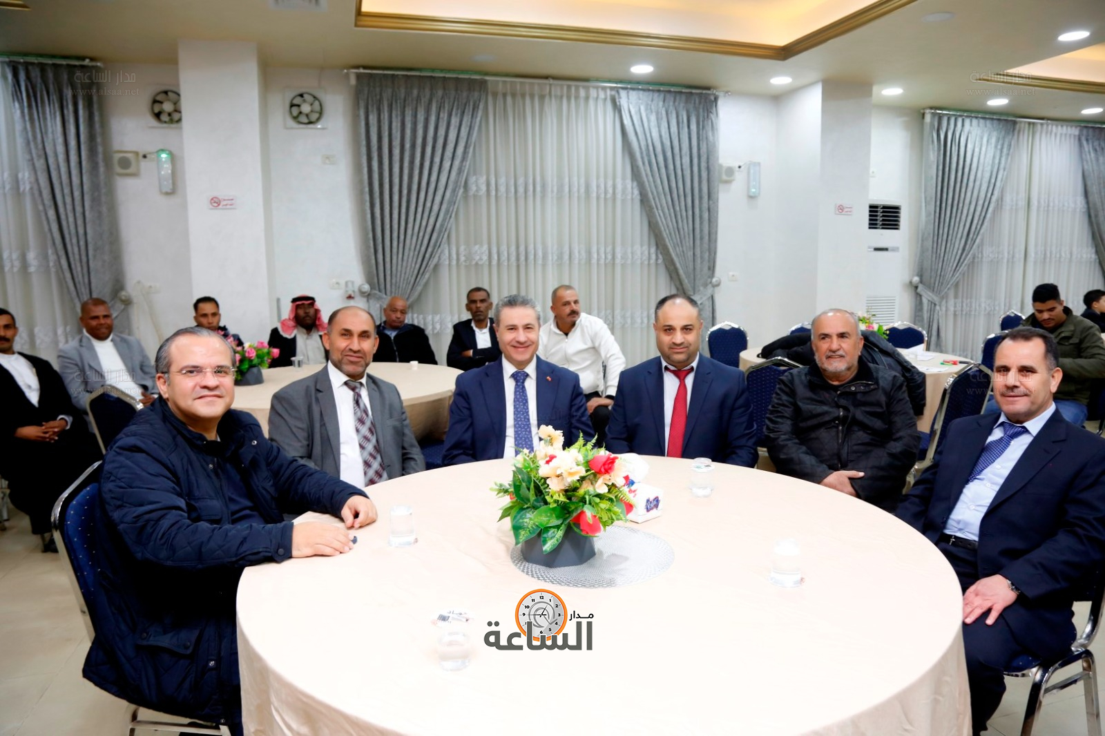 Madar Al-Saa Images 0.7460683864312847