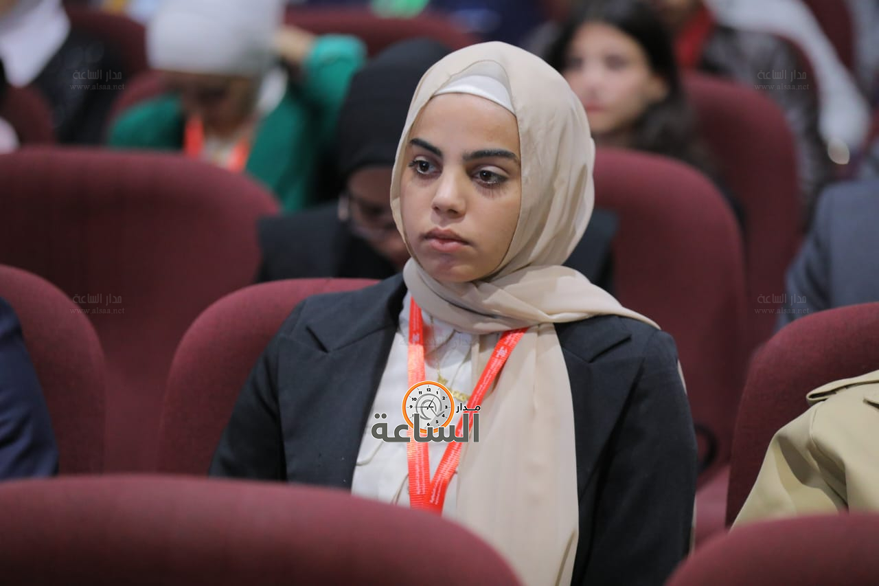 Madar Al-Saa Images 0.0491973538843784