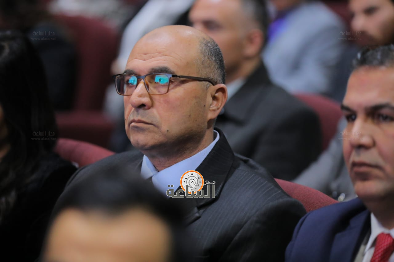 Madar Al-Saa Images 0.9889272158883502