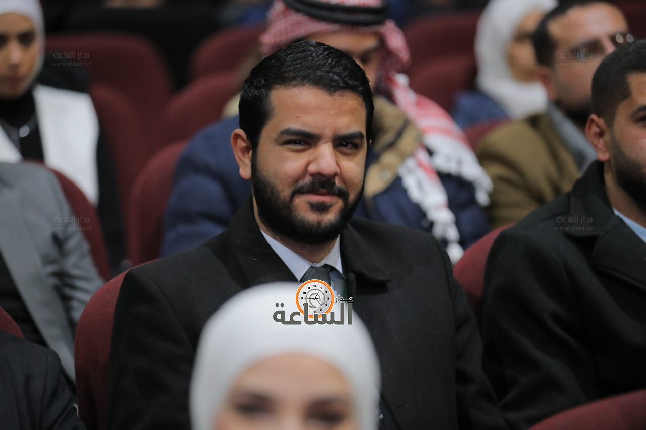 Madar Al-Saa Images 0.8762710346169904