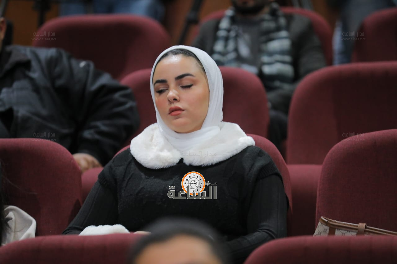 Madar Al-Saa Images 0.037979422640214366