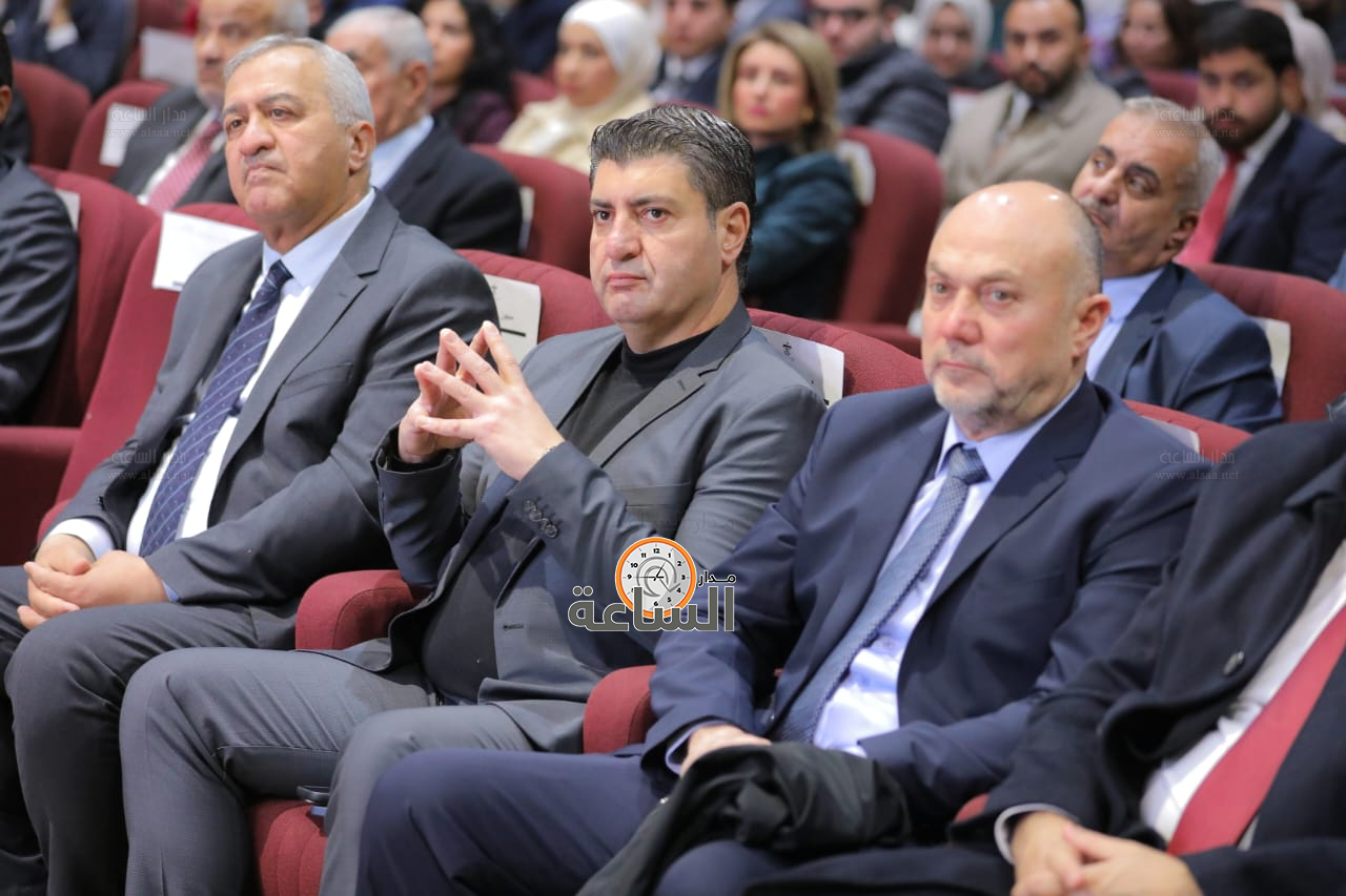 Madar Al-Saa Images 0.3240017712363934