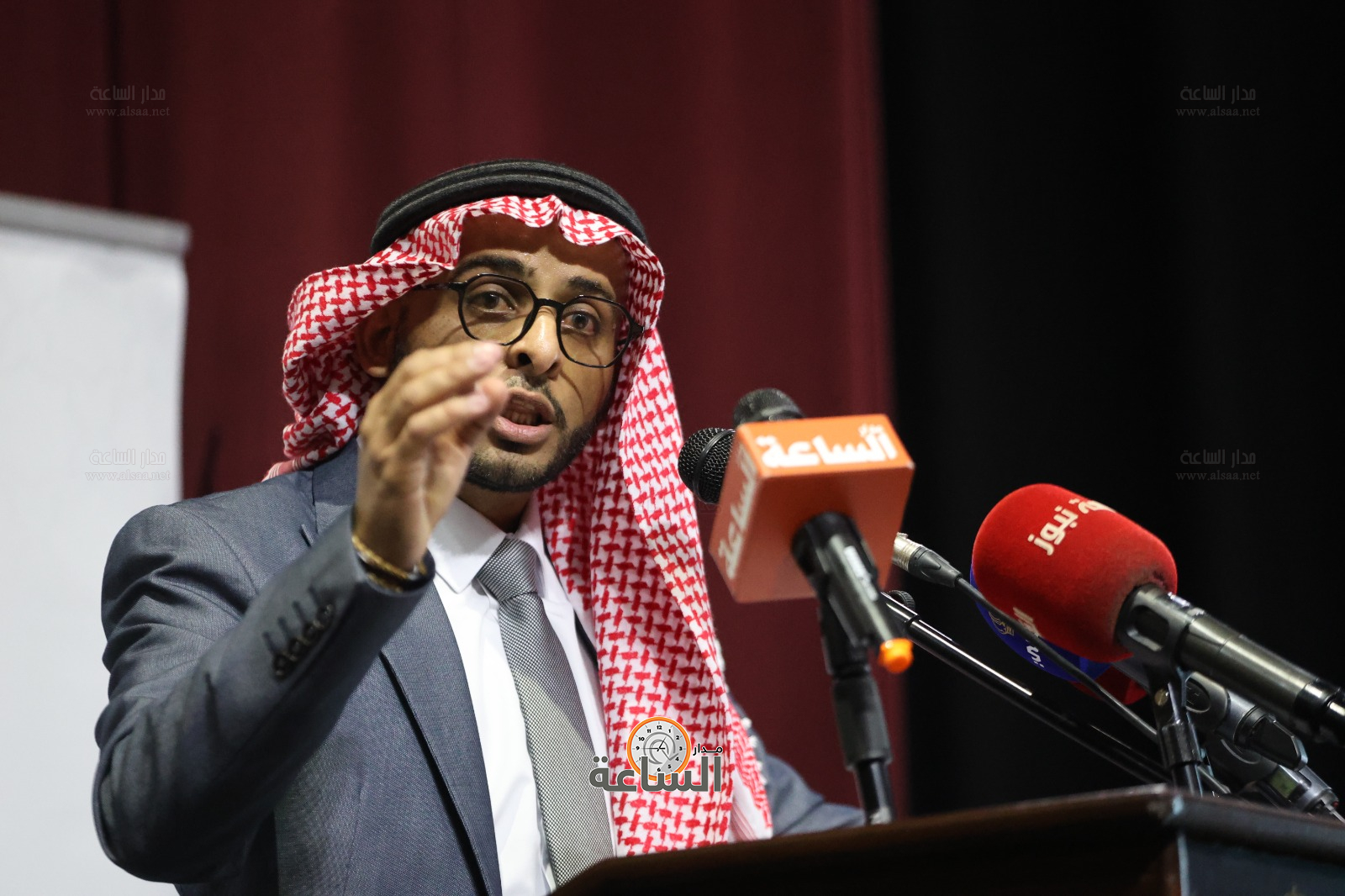 Madar Al-Saa Images 0.6449975580388203