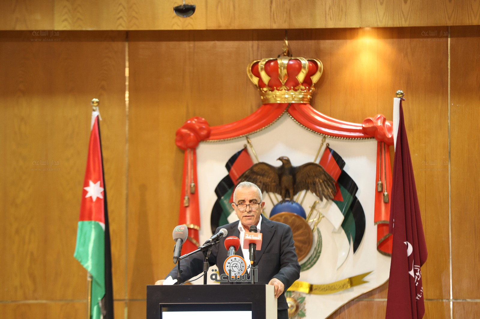 Madar Al-Saa Images 0.011533557557526386